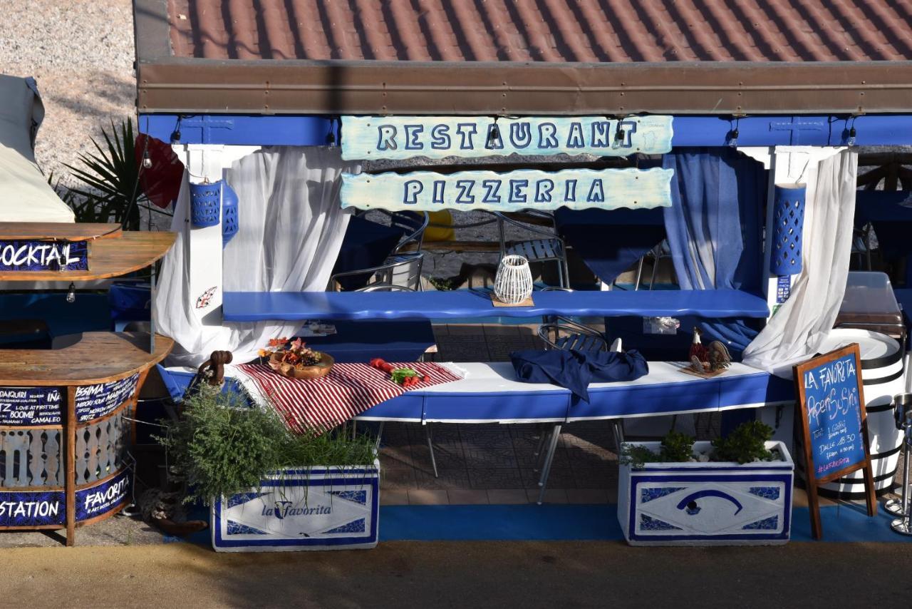 La Favorita Hotel Cala Gonone Eksteriør billede