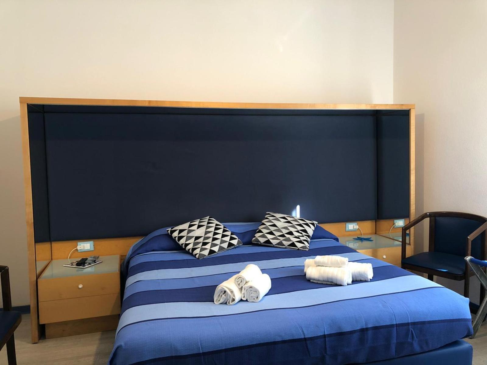La Favorita Hotel Cala Gonone Eksteriør billede