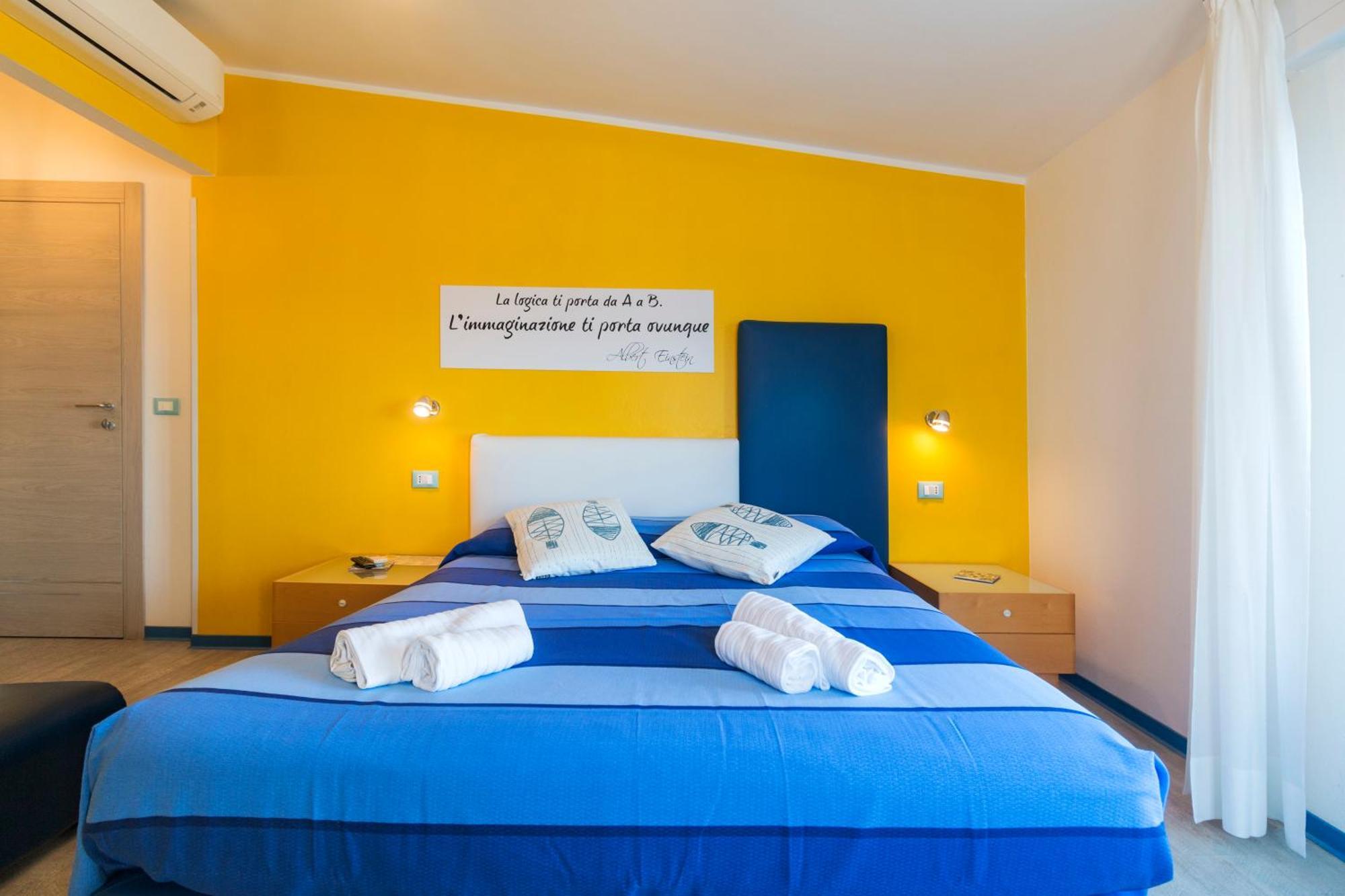 La Favorita Hotel Cala Gonone Eksteriør billede