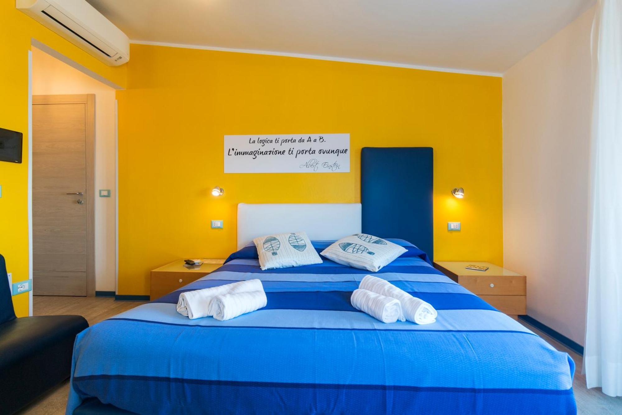 La Favorita Hotel Cala Gonone Eksteriør billede
