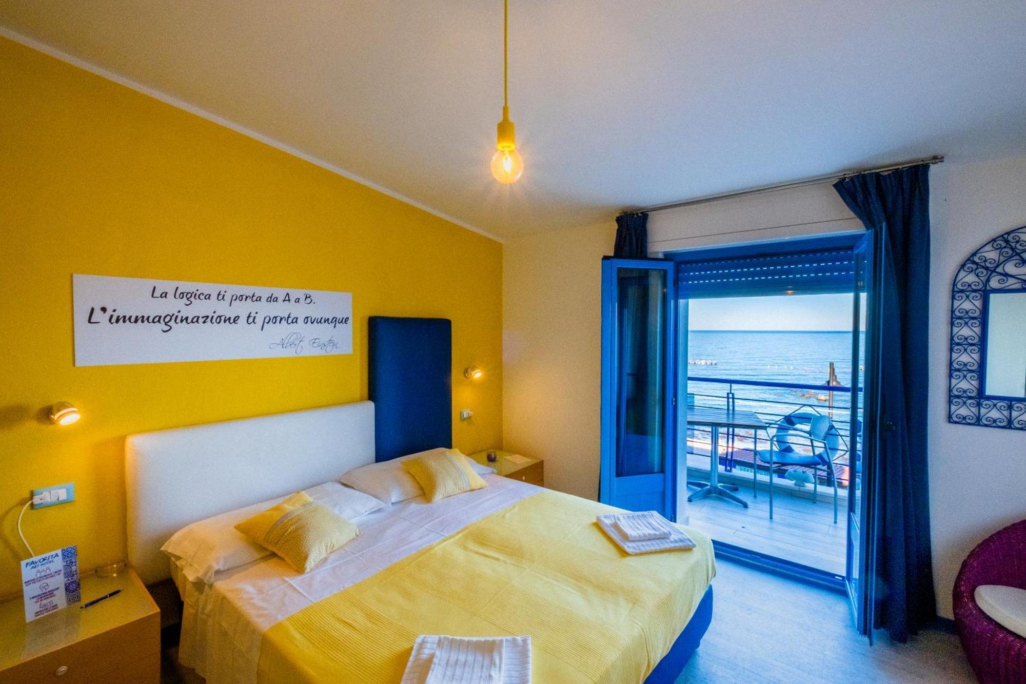 La Favorita Hotel Cala Gonone Eksteriør billede