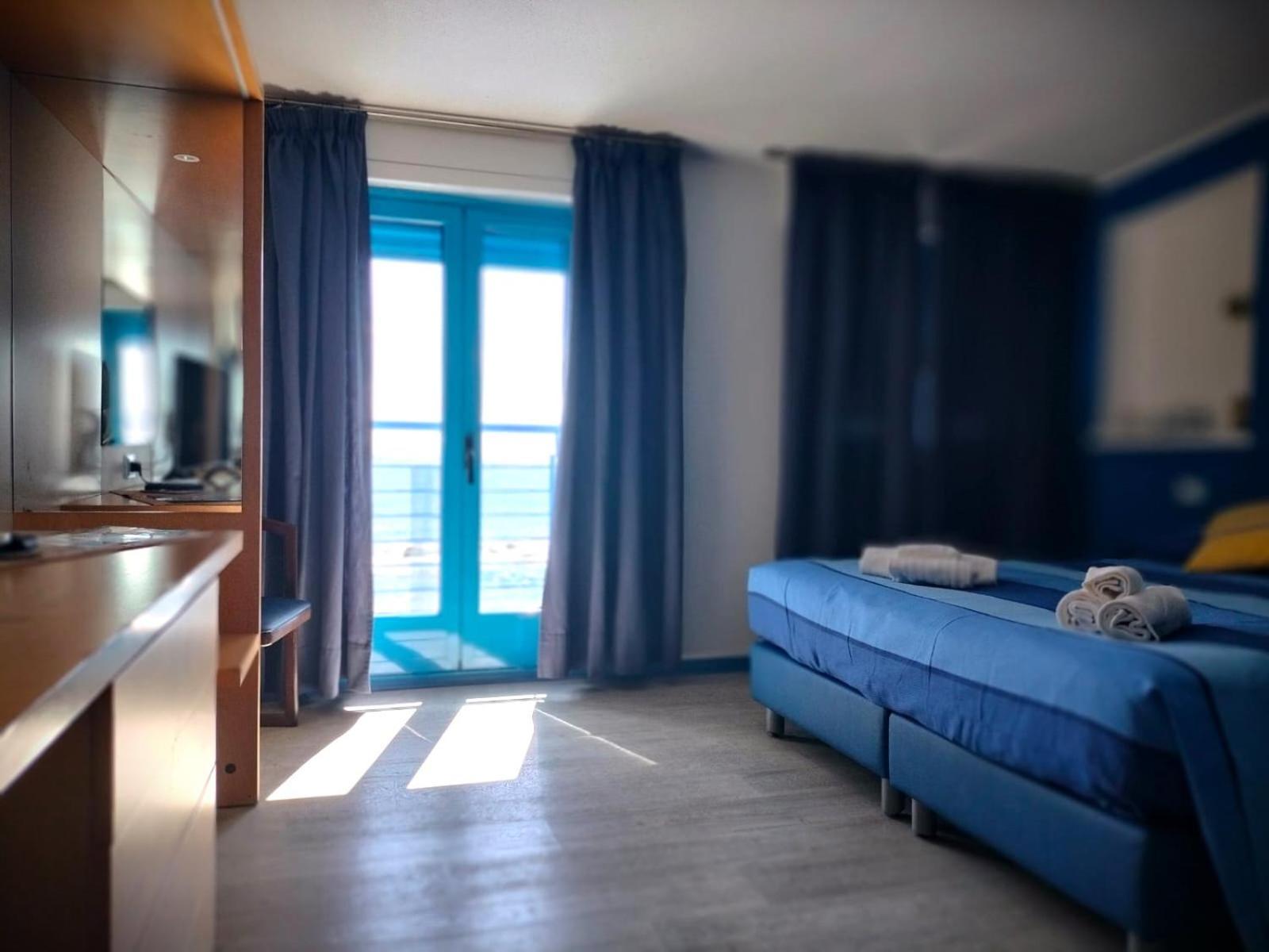 La Favorita Hotel Cala Gonone Eksteriør billede