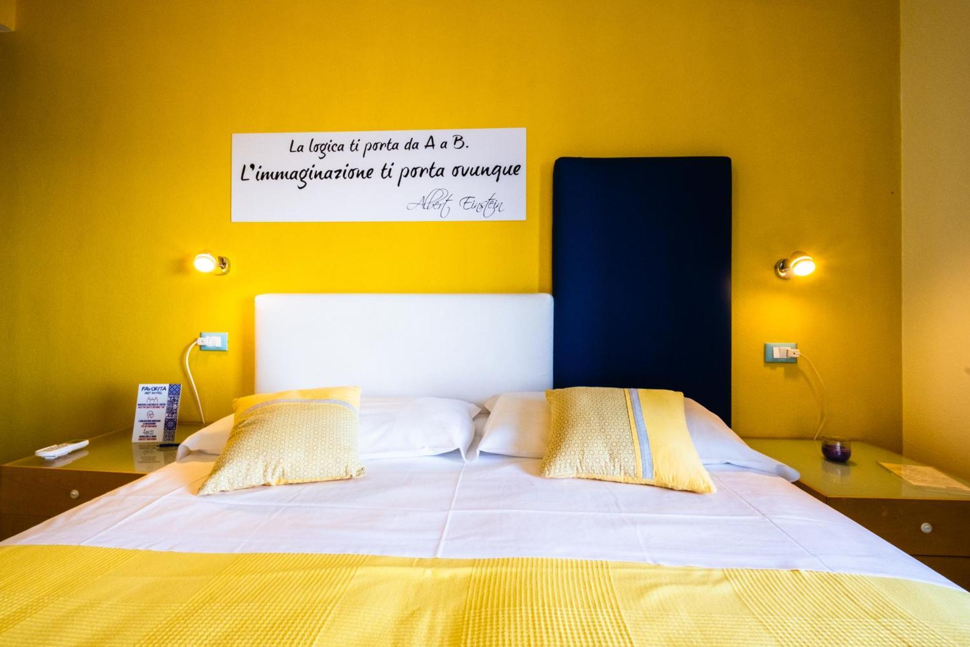 La Favorita Hotel Cala Gonone Eksteriør billede