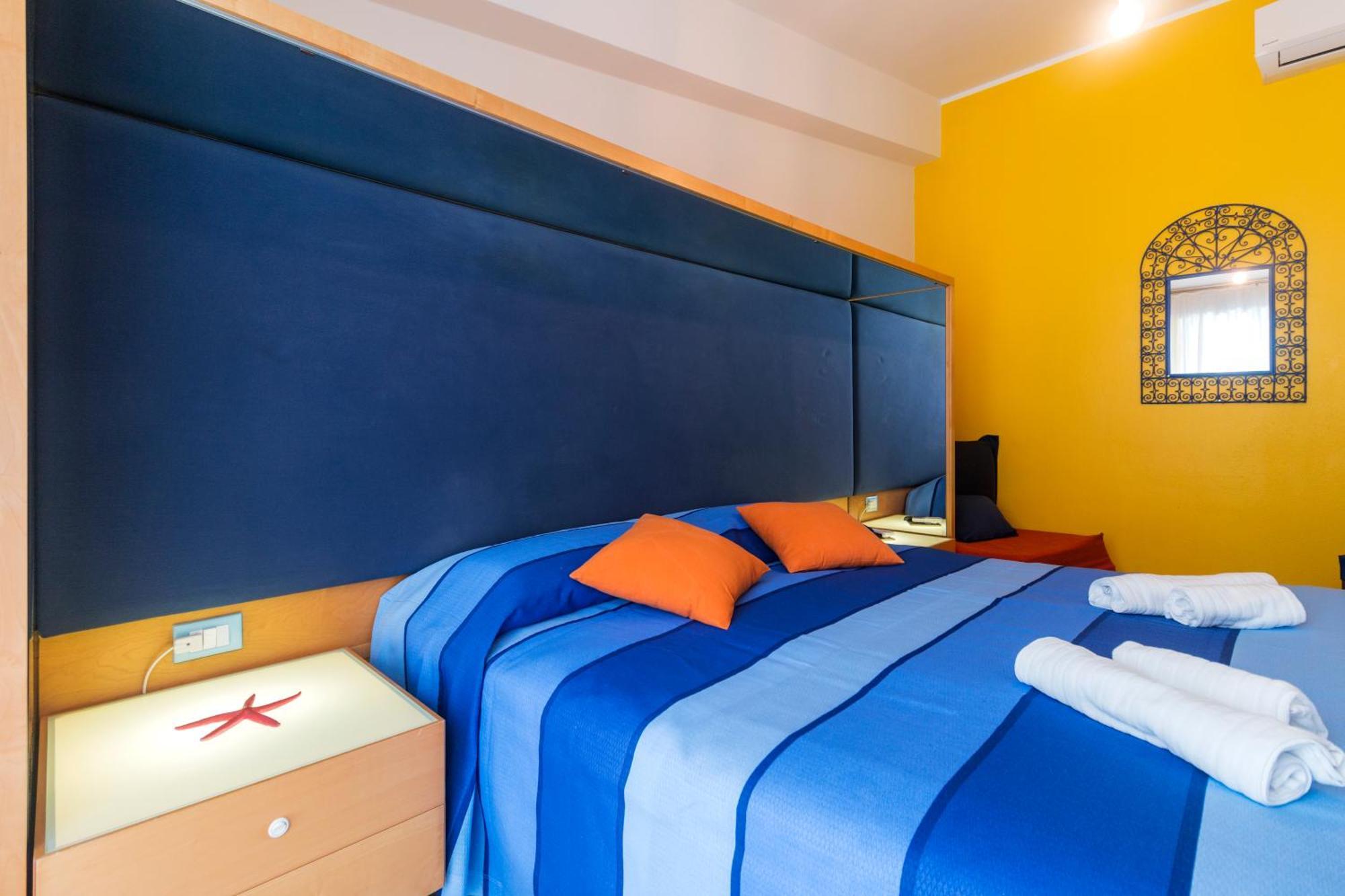 La Favorita Hotel Cala Gonone Eksteriør billede